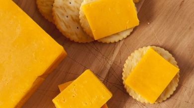 cheese and crackers | Island Real Estate