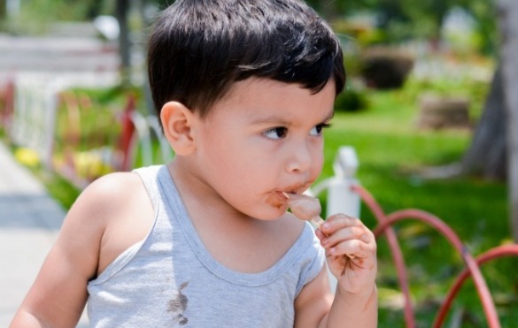 child eating ice cream | Island Real Estate