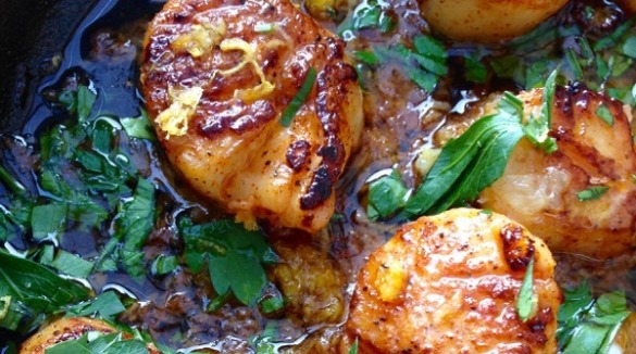 Seared Garlic Scallops recipe | Island Real Estate