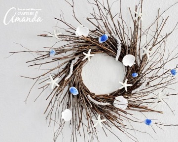 Coastal Wreath | Island Real Estate